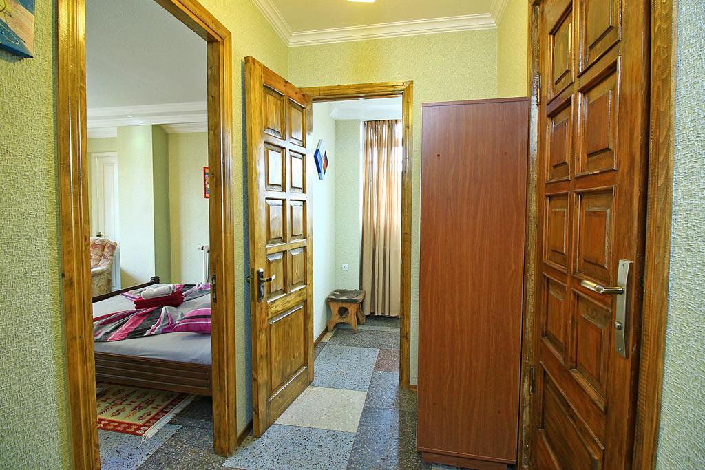 Babilina Hotel Tbilisi Exterior foto